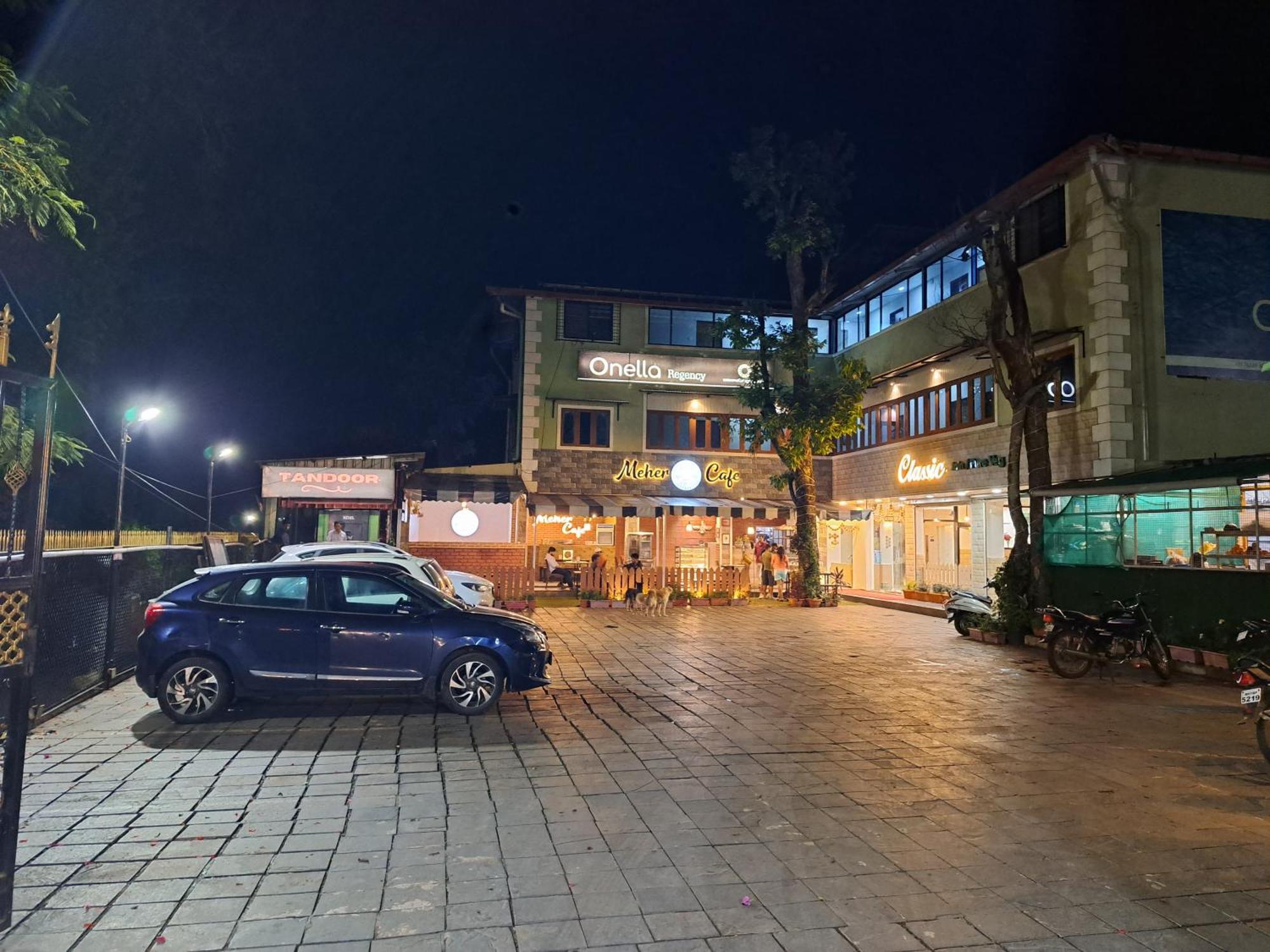 Onella Regency 호텔 판치가니 외부 사진